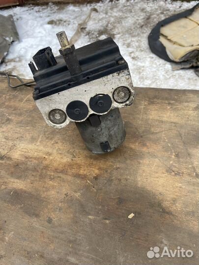 Блок ABS mercedes c-class w202