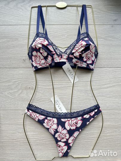 Lise Charmel 65C/XS комплект новый