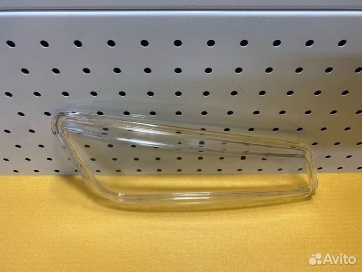 Стекло противотуманной фары правое Volvo Fh13 Fm13