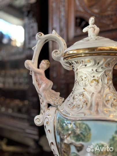 Старинная ваза Capodimonte Италия
