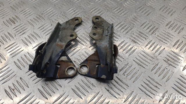 Петля капота Mazda Tribute внедорожник 2 2002