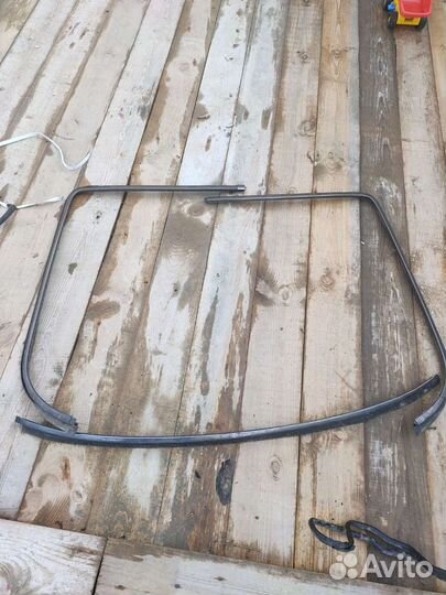 Молдинг заднего стекла mersedes w210