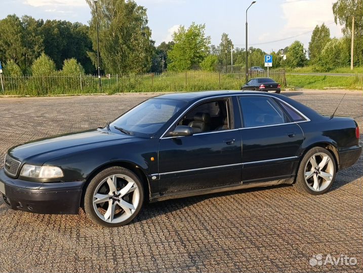 Audi A8 4.2 AT, 1997, 171 000 км