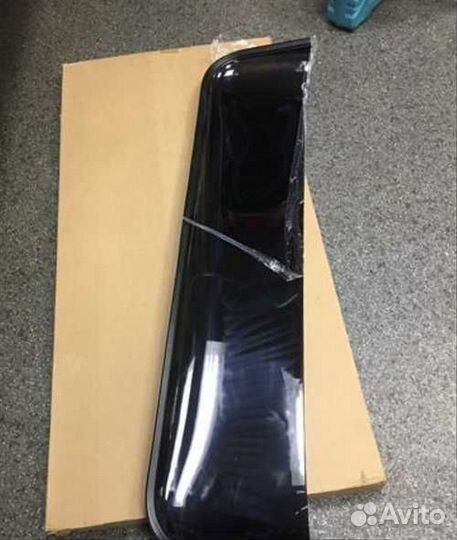 Land Cruiser Prado 150 Дефлектор люка Q6EO3