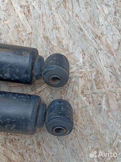 Амортизатор подвески Chrysler Voyager 3.3L V6 smpi