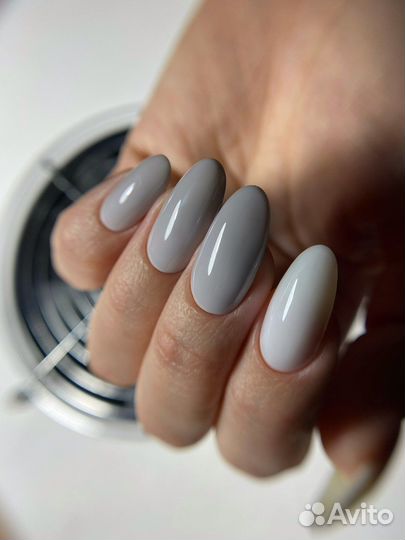 Маникюр с покрытием гель-лак