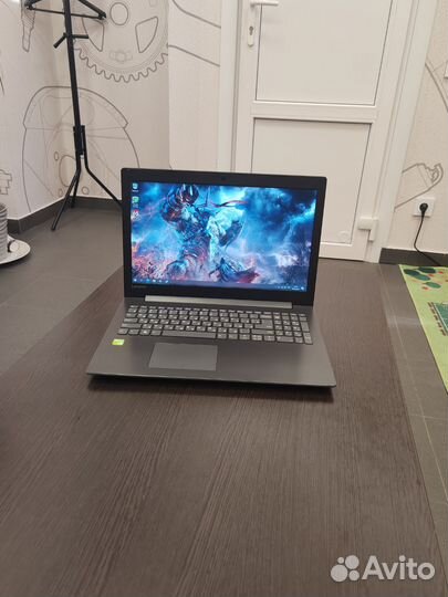 Игровой Lenovo i3/920MX/8Gb /SSD/HDD