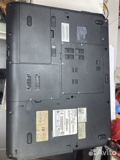 Ноутбук toshiba satellite L40-17T