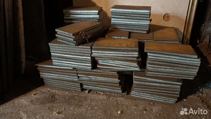 Заготовка листового металла на гильотине