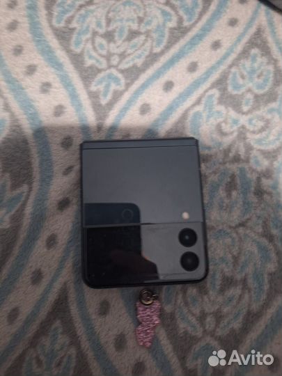 Samsung Galaxy Z Flip3, 8/128 ГБ