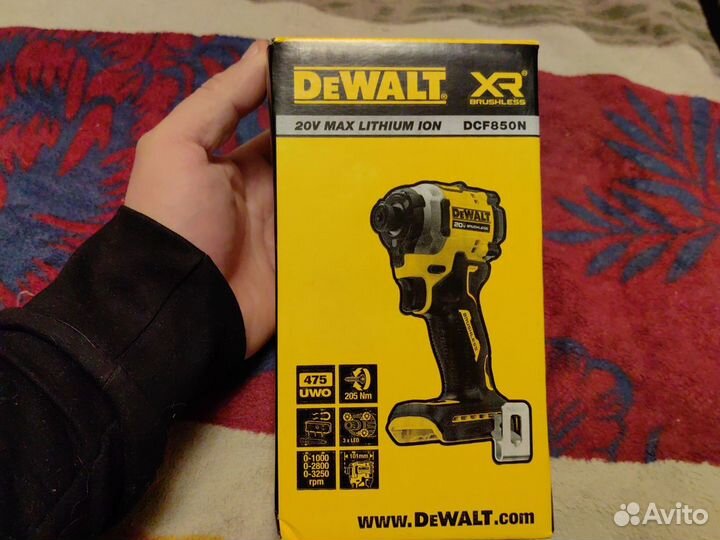 Шуруповерт импакт DeWalt dcf850n