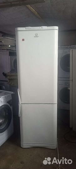 Холодильник Indesit