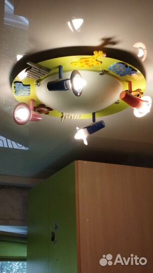 Люстра потолочная и светильники