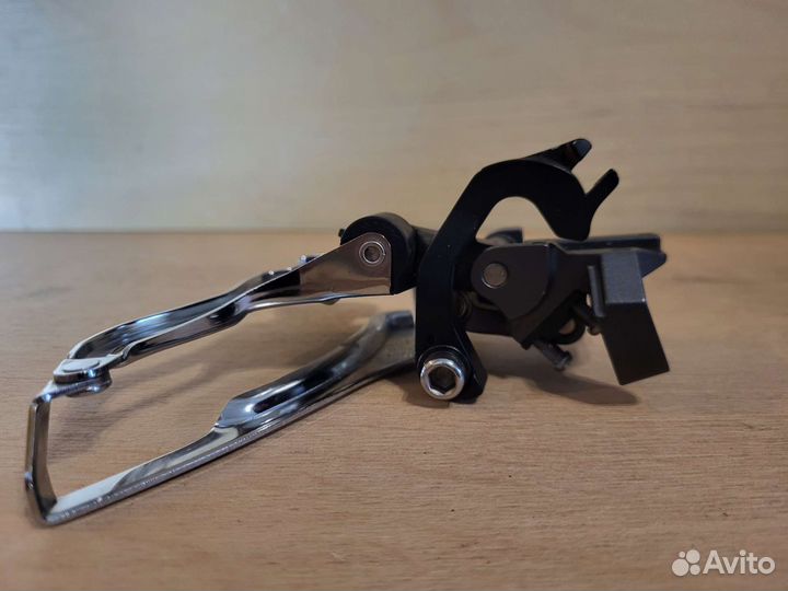 Передний переключатель shimano slx fd-m661