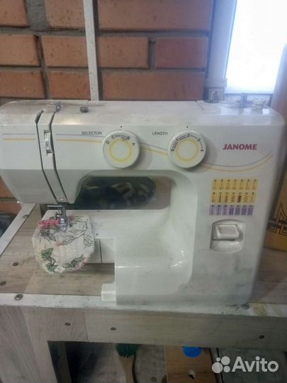 Швейная машинка janome бу