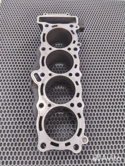 Yamaha YZF R1 2004-2005 блок цилиндров