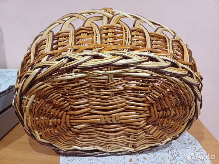 Корзина плетеная