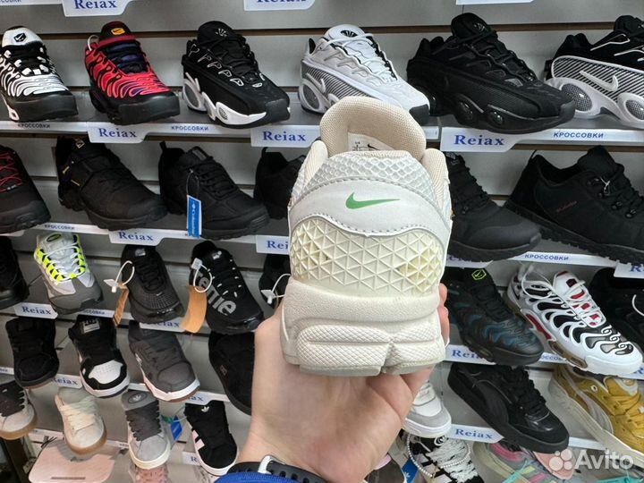 Nike zoom vomero 5 бежевые