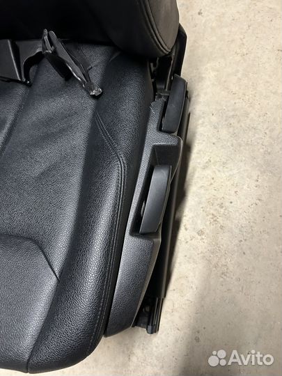Передние сиденья bmw f30