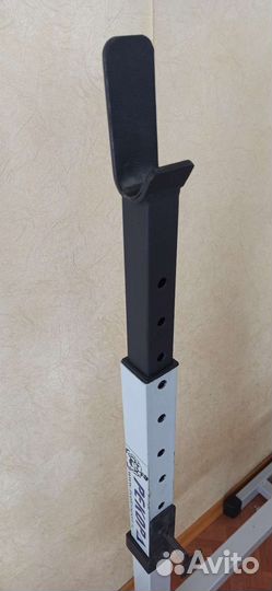 Скамья для жима со стойками