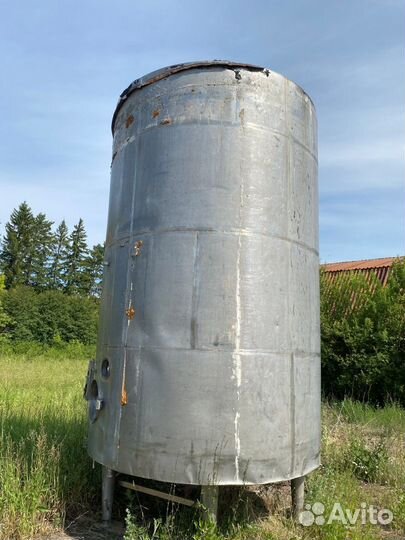 Емкости вертикальные нержавеющие, 25м3