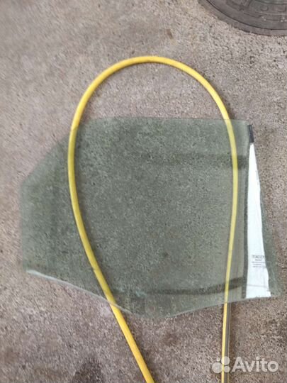 Стекло задней левой двери fiat albea