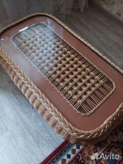 Журнальный столик бу