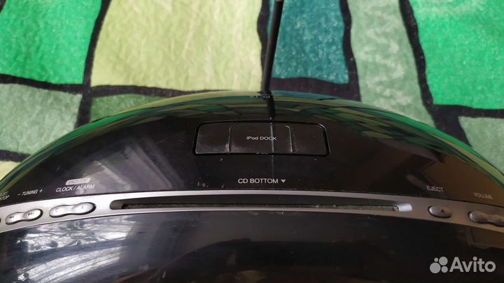 Уникальная магнитола LG PC12-UX + iPod