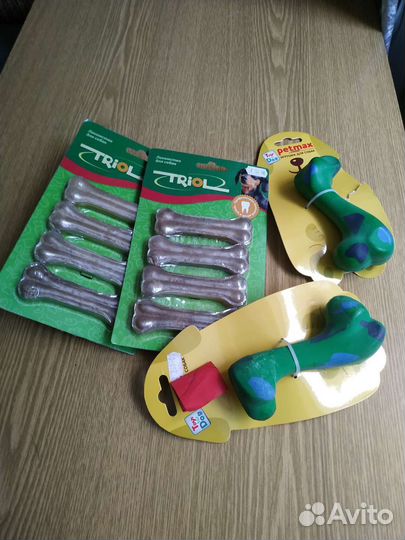Игрушки и лакомство для собак