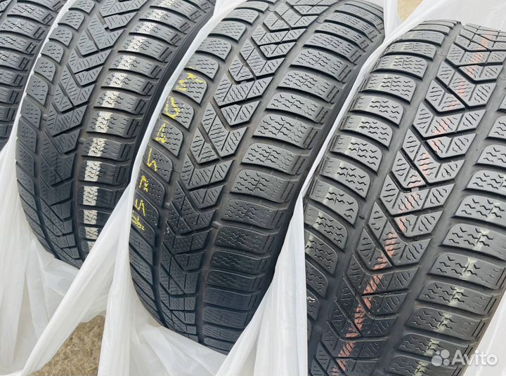 Pirelli Winter Sottozero 3 235/40 R18