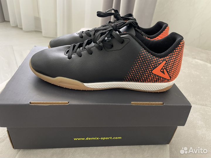 Футзалки детские 34 размер