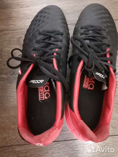 Футбольные бутсы Nike 38,5