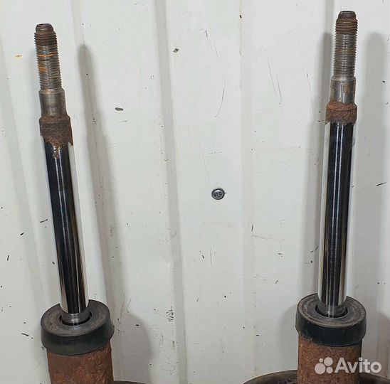 Амортизатор передний Renault Symbol, Clio 2