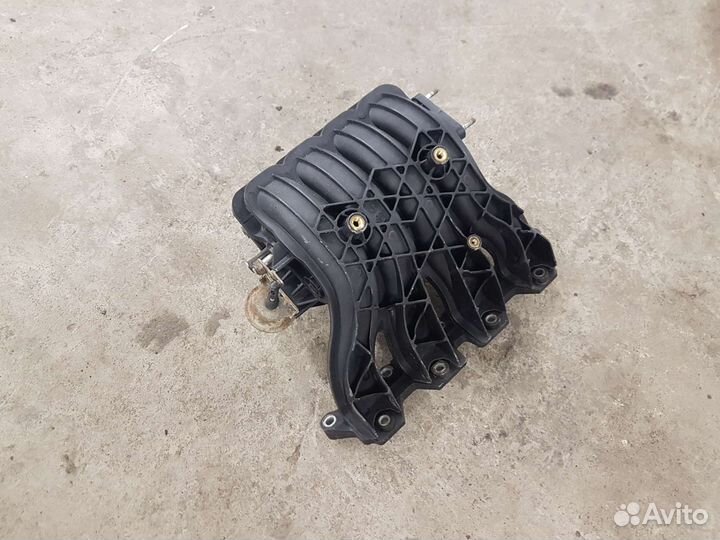 Впускной коллектор Chevrolet aveo t250 1.4