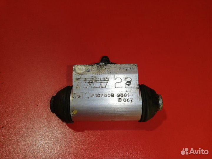 Рабочий тормозной цилиндр задний Toyota Hilux Pick