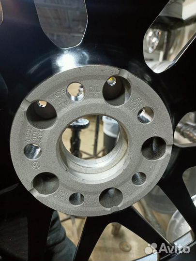 Диски на Mercedes amg r20