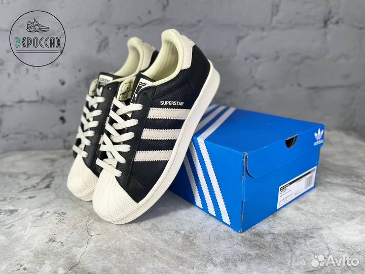 Adidas Superstar