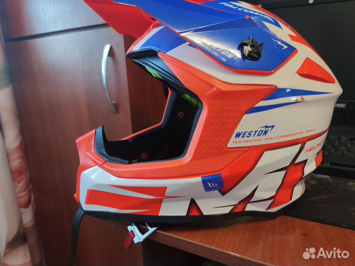 Продам кроссовый шлем