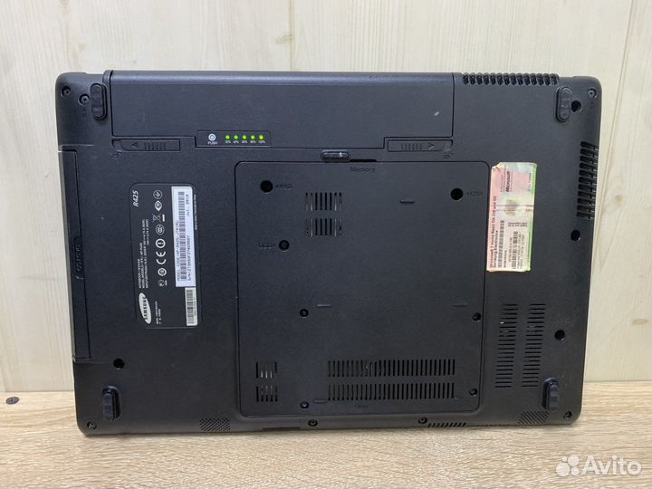 Ноутбук Samsung R425 Серебристый 14