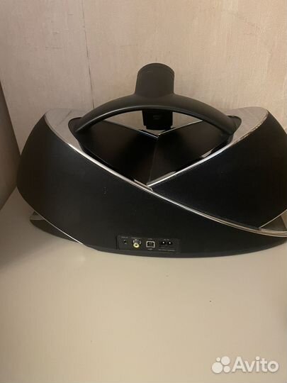 Музыкальная колонка jbl