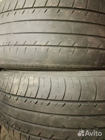 Yokohama BluEarth-A 215/55 R17