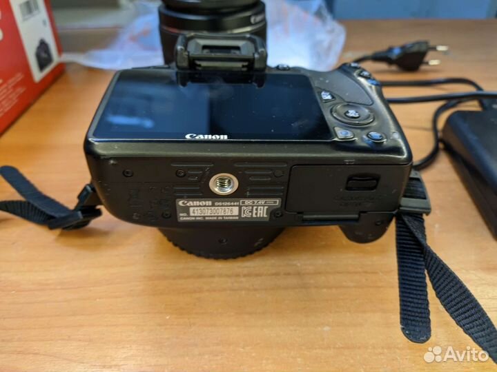 Фотоаппарат Canon 100d