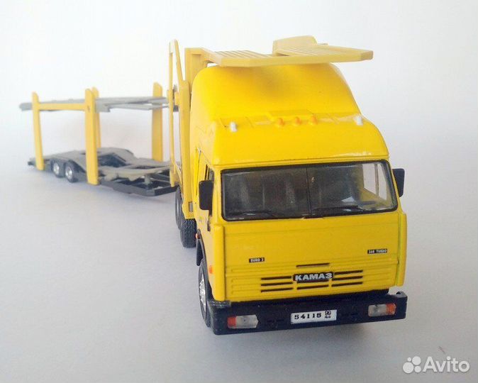 Камаз-54115 автовоз (жёлтый) Cararama/New ray