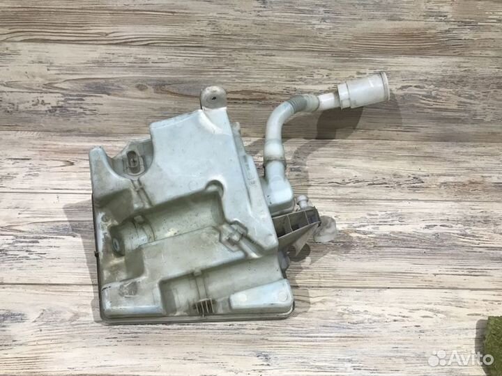 Бачок омывателя для Volkswagen Polo MK5