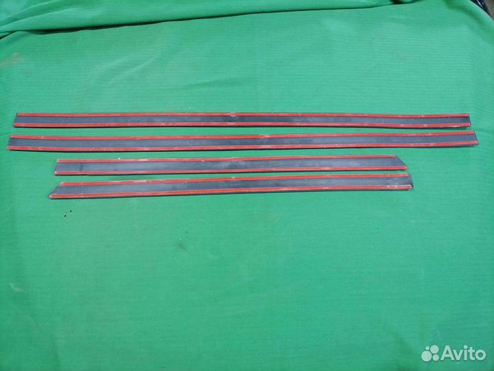 Молдинги на двери гранта