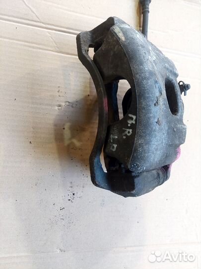 Суппорт передний правый kia cerato LD киа серато 1