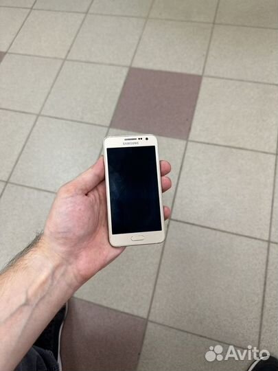 Samsung Galaxy A3 SM-A300F, 16 ГБ