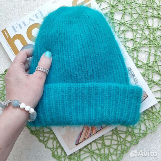 Шапочки женские ручной работы