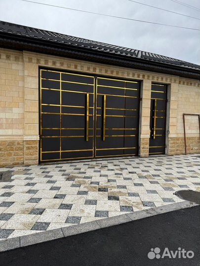 Ворота распашные новые