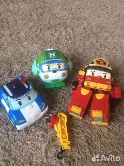 Кран, игрушки